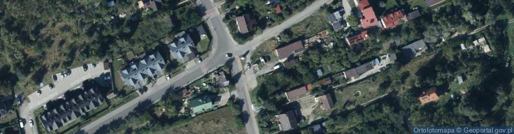 Zdjęcie satelitarne Paczkomat InPost LUR11M