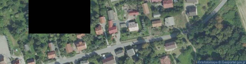 Zdjęcie satelitarne Paczkomat InPost LYX01G