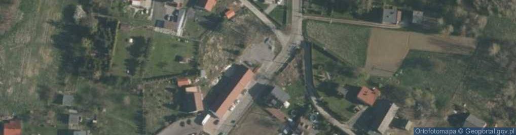 Zdjęcie satelitarne Paczkomat InPost LZQ01M