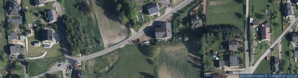 Zdjęcie satelitarne Paczkomat InPost MAN02A