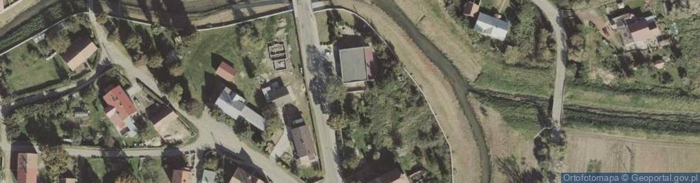 Zdjęcie satelitarne Paczkomat InPost MQC01M