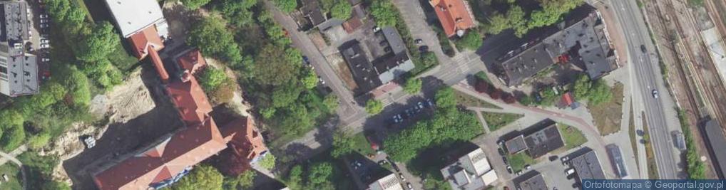 Zdjęcie satelitarne Paczkomat InPost MYS05M