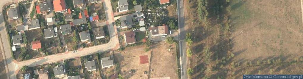 Zdjęcie satelitarne Paczkomat InPost NWW01M