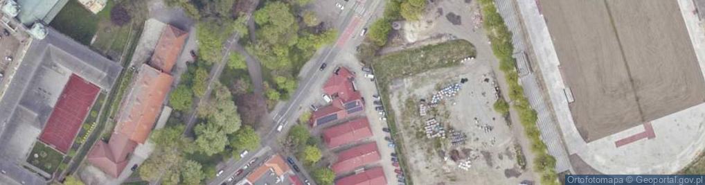 Zdjęcie satelitarne Paczkomat InPost NYS12M