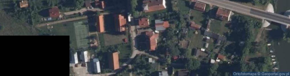 Zdjęcie satelitarne Paczkomat InPost OKT01M