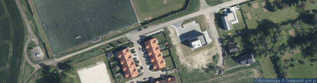 Zdjęcie satelitarne Paczkomat InPost OPO64M