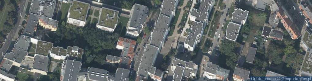 Zdjęcie satelitarne Paczkomat InPost POZ18H