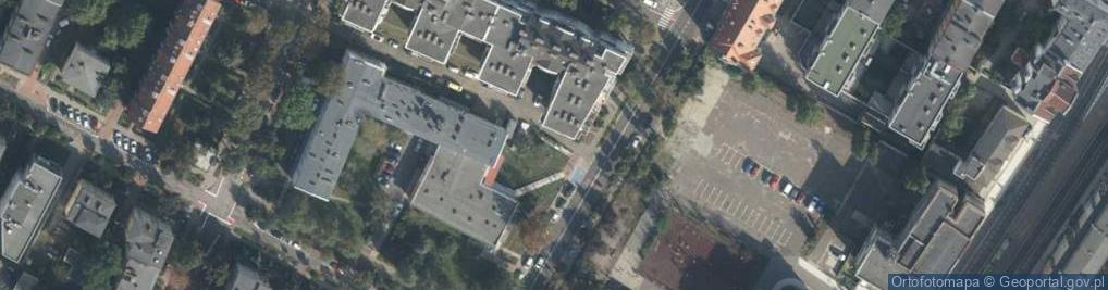 Zdjęcie satelitarne Paczkomat InPost POZ270M