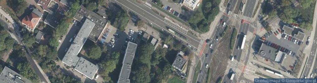 Zdjęcie satelitarne Paczkomat InPost POZ64M