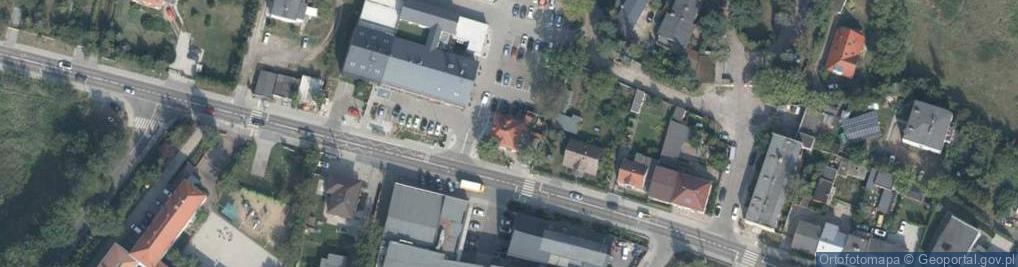 Zdjęcie satelitarne Paczkomat InPost POZ74M