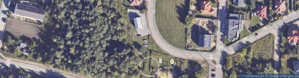 Zdjęcie satelitarne Paczkomat InPost PRU26M