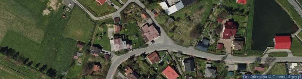 Zdjęcie satelitarne Paczkomat InPost PTE03M