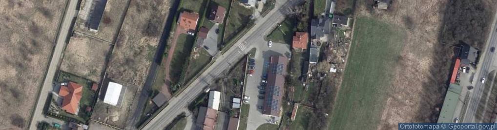 Zdjęcie satelitarne Paczkomat InPost PTR02M