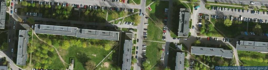 Zdjęcie satelitarne Paczkomat InPost PTR19M