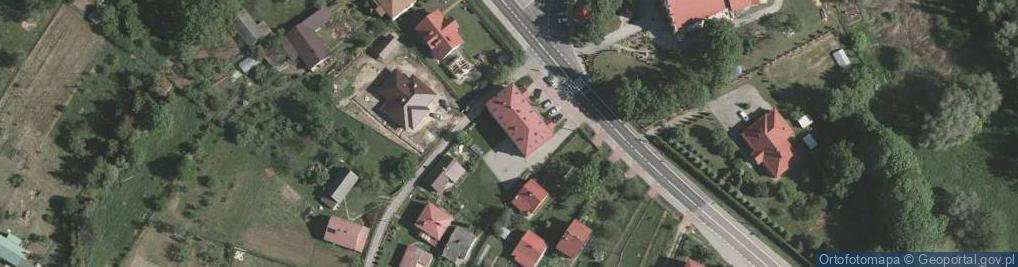 Zdjęcie satelitarne Paczkomat InPost RAE01M