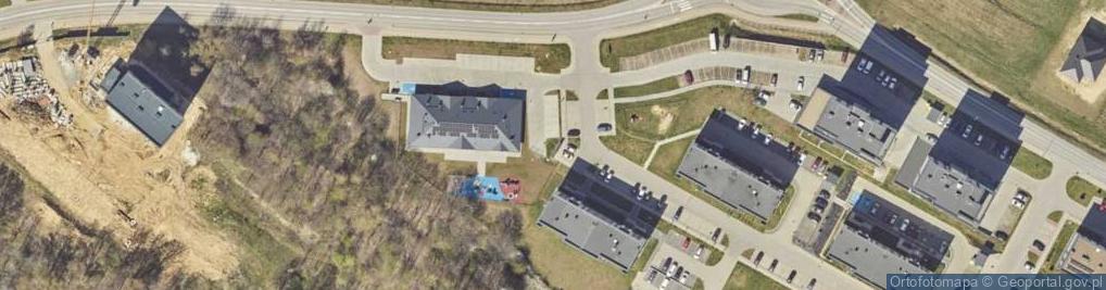 Zdjęcie satelitarne Paczkomat InPost ROP03BAPP