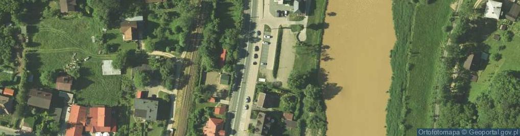 Zdjęcie satelitarne Paczkomat InPost RRO01A