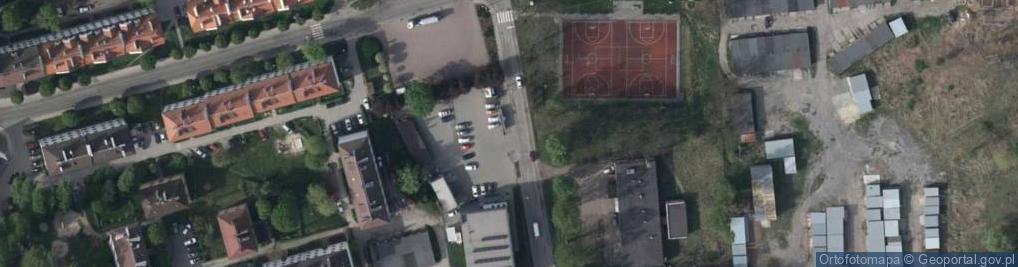 Zdjęcie satelitarne Paczkomat InPost RYB29M