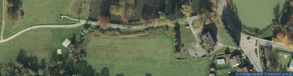 Zdjęcie satelitarne Paczkomat InPost RYG02M