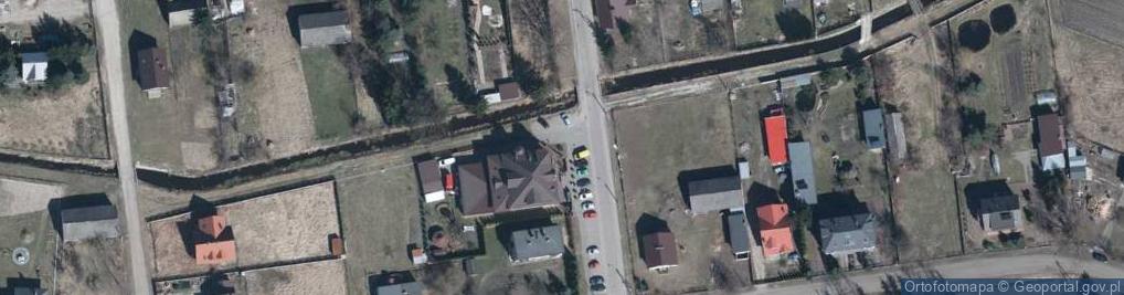 Zdjęcie satelitarne Paczkomat InPost SAW02M