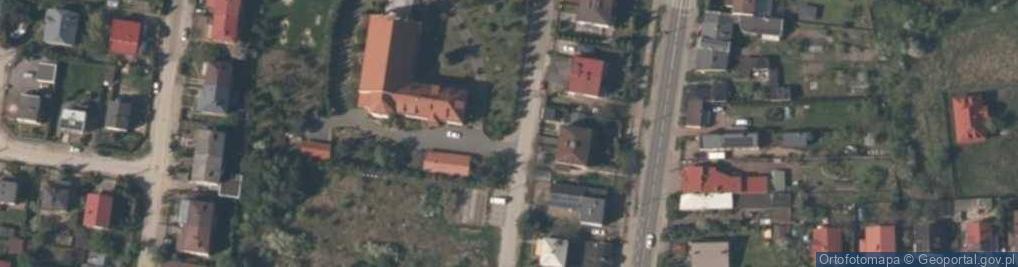 Zdjęcie satelitarne Paczkomat InPost SKI10M
