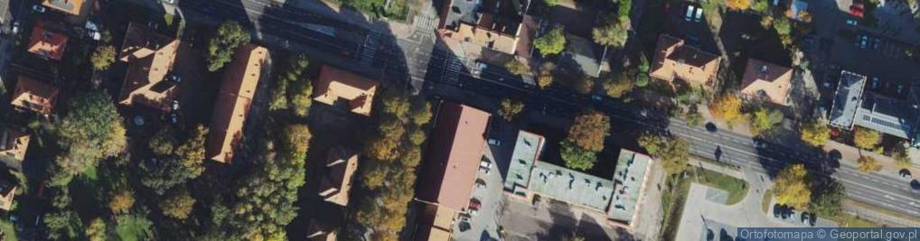 Zdjęcie satelitarne Paczkomat InPost SLU16M