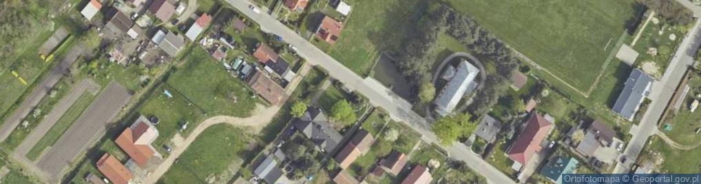 Zdjęcie satelitarne Paczkomat InPost SQY01M