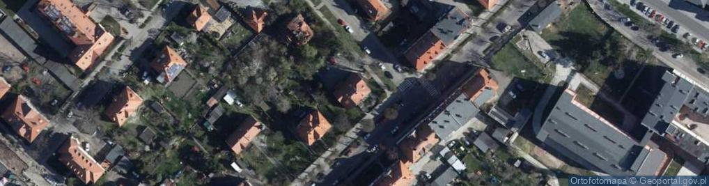 Zdjęcie satelitarne Paczkomat InPost SWB02M