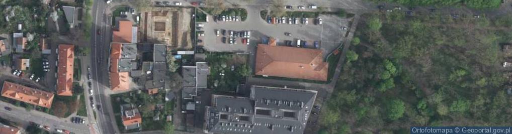 Zdjęcie satelitarne Paczkomat InPost SWI01M