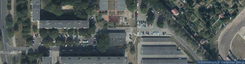 Zdjęcie satelitarne Paczkomat InPost SZC106M