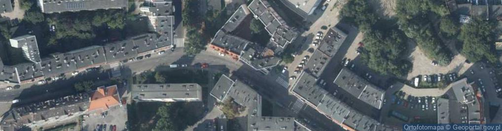 Zdjęcie satelitarne Paczkomat InPost SZC12H