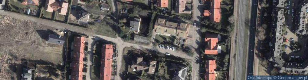 Zdjęcie satelitarne Paczkomat InPost SZC169M