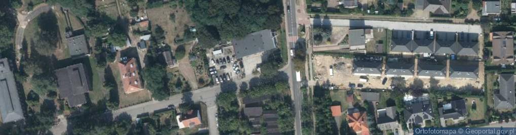 Zdjęcie satelitarne Paczkomat InPost SZC26A