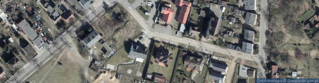 Zdjęcie satelitarne Paczkomat InPost SZC32M