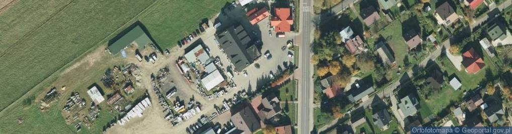 Zdjęcie satelitarne Paczkomat InPost TCH02M