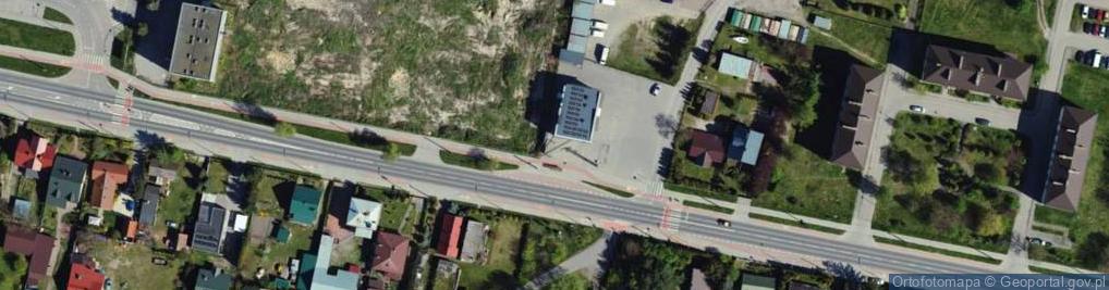 Zdjęcie satelitarne Paczkomat InPost TRA13M