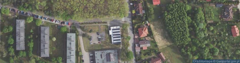 Zdjęcie satelitarne Paczkomat InPost TRZ02N