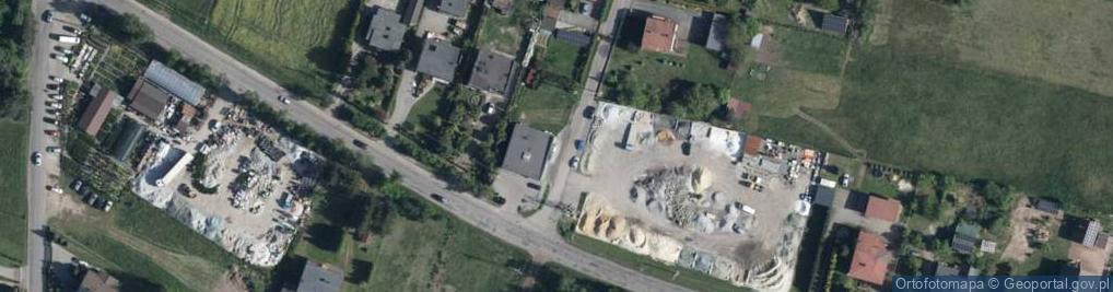 Zdjęcie satelitarne Paczkomat InPost TSL01M