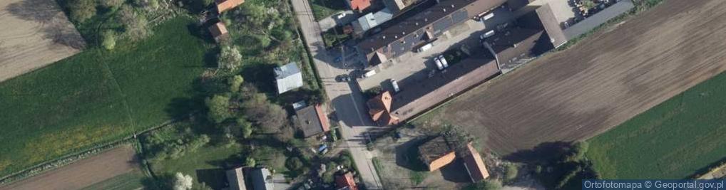 Zdjęcie satelitarne Paczkomat InPost UCC01M