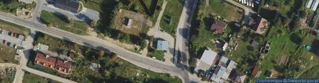 Zdjęcie satelitarne Paczkomat InPost WAA02M