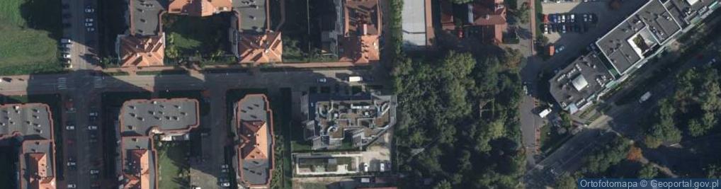 Zdjęcie satelitarne Paczkomat InPost WAW18H