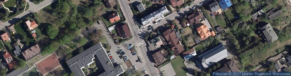 Zdjęcie satelitarne Paczkomat InPost WAW422M