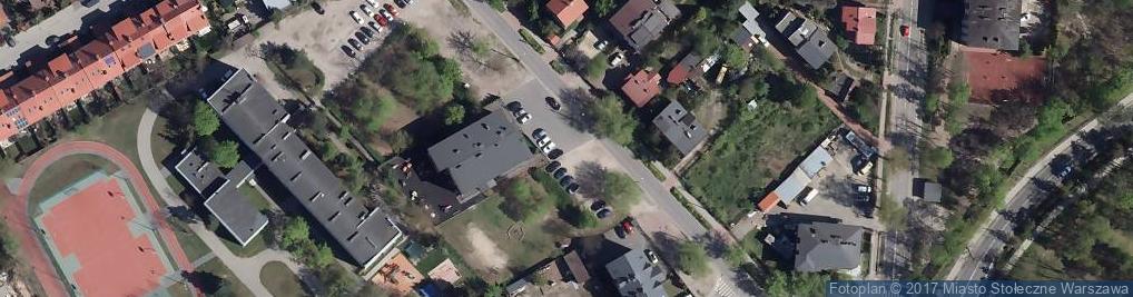 Zdjęcie satelitarne Paczkomat InPost WAW584M