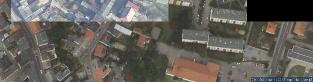 Zdjęcie satelitarne Paczkomat InPost WKI03M