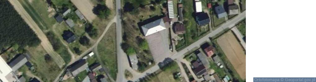 Zdjęcie satelitarne Paczkomat InPost XYS01M