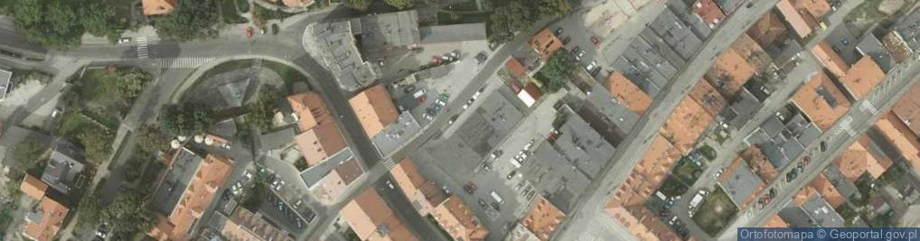Zdjęcie satelitarne Paczkomat InPost ZLO02M