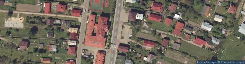 Zdjęcie satelitarne Paczkomat InPost ZSZ01M