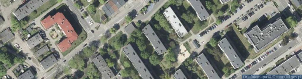 Zdjęcie satelitarne Paczkomat InPost ZYR12M