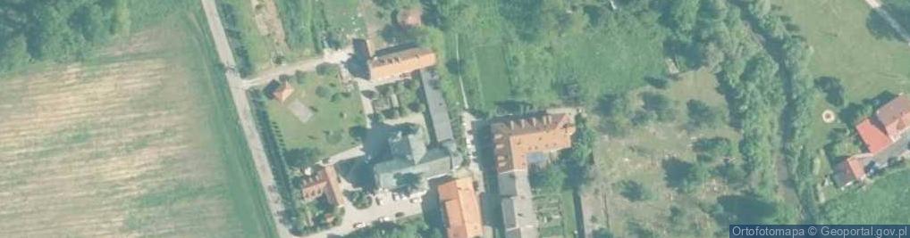 Zdjęcie satelitarne Dwór obronny Zebrzydowskich
