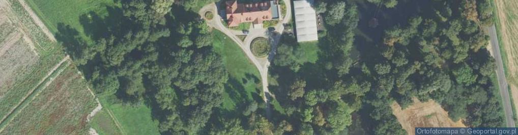 Zdjęcie satelitarne Dwór Stary Chotów